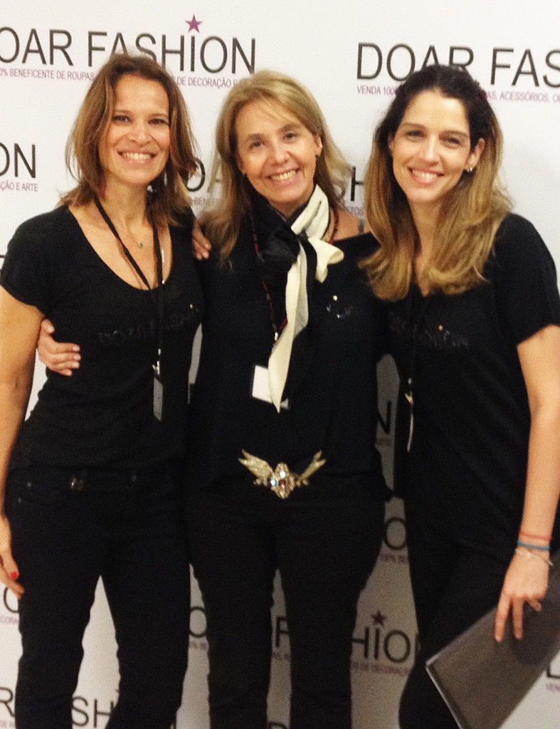 Carla , Bia e Dani abrindo as portas do evento no primeiro dia! 